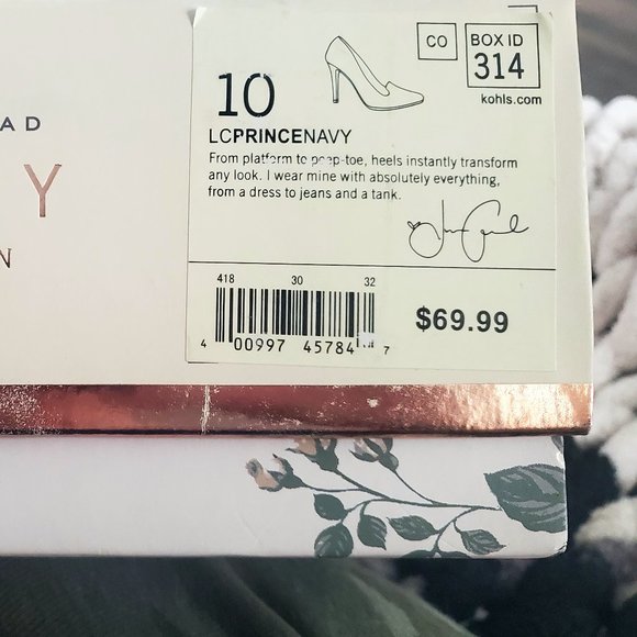 LC Lauren Conrad Runway Collection Velvet Women's High Heels NWB! - Picture 7 of 8